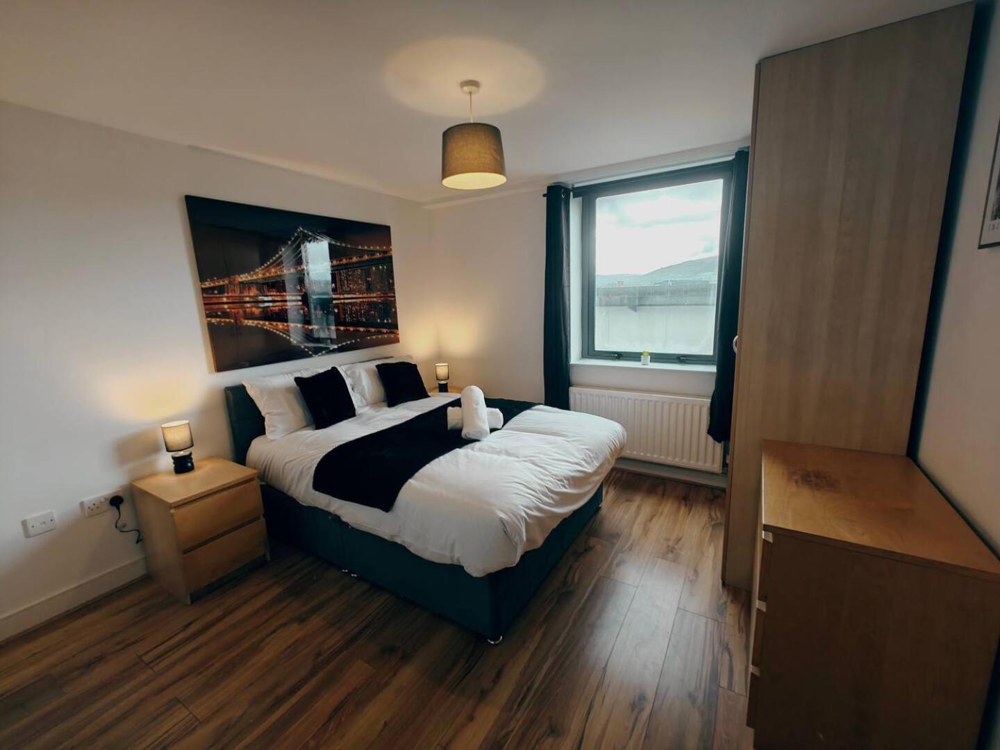 2br Mountain View Centre Apartment Belfast