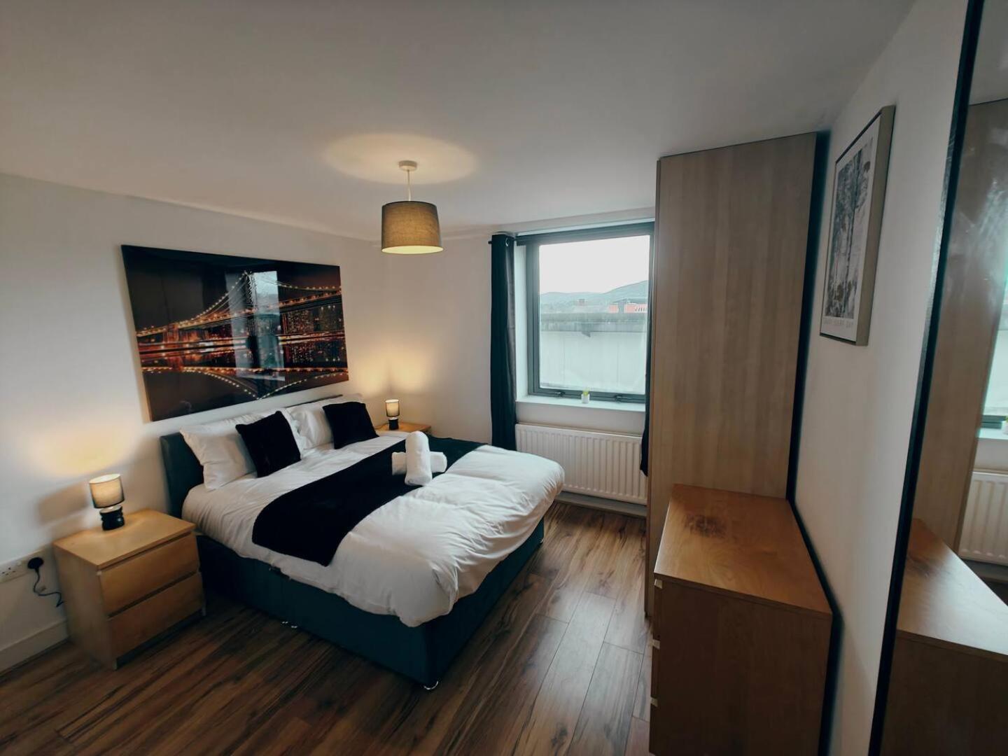 2br Mountain View Centre * Belfast