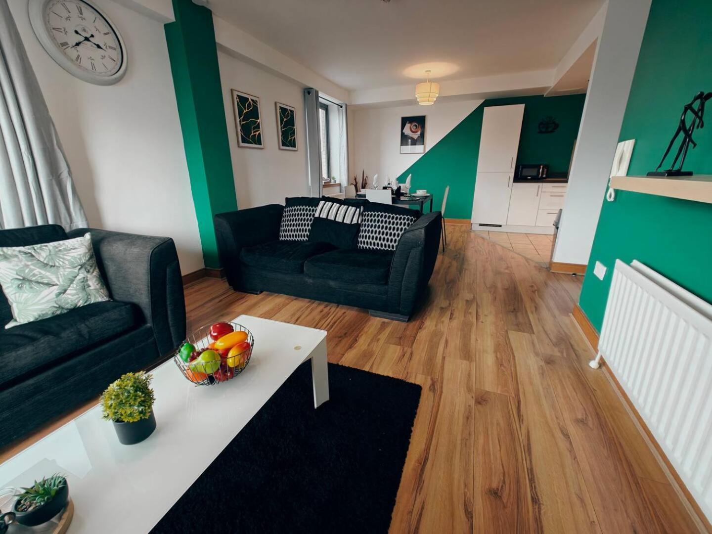 2br Mountain View Centre Apartment